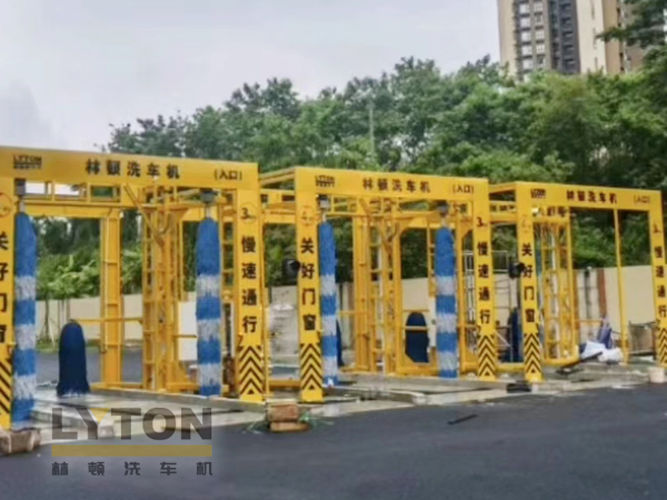 林頓大巴全自動洗車機、大型通道式洗車機、公交車洗車機廠家、南京大巴洗車機廠家