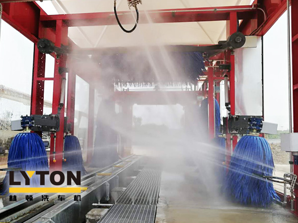 連續通過式洗車工藝、高效清洗速度！林頓fx80型隧道式電腦洗車機