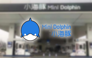 三十年煉化經驗,高清潔定制油品！小海豚Mini Dolphin油站選擇lyton龍門往復式全自動洗車機