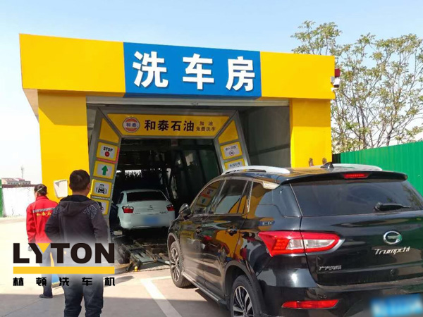 “加油+免費洗車服務”新型營銷組合模式！一臺電腦全自動洗車機的威力能有多大?能讓加油站帶來什么改變?