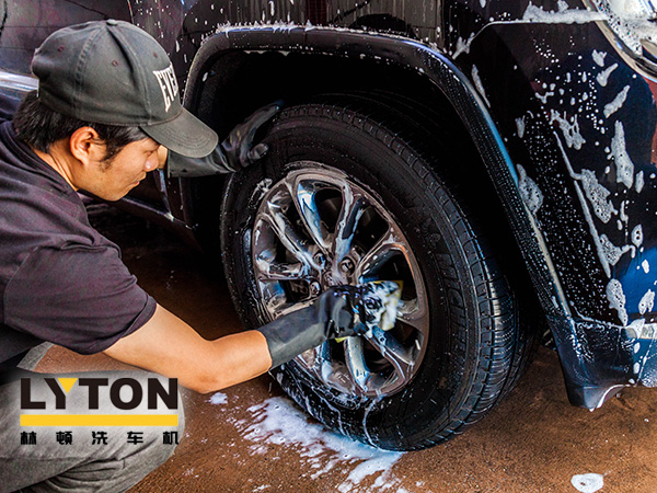 傳統人工清洗車輛及全自動電腦洗車機洗車三大誤區解讀