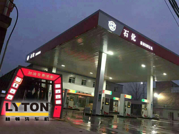 全自動洗車機(jī)設(shè)備——加油站、洗車店青睞!車友喜愛!Why?