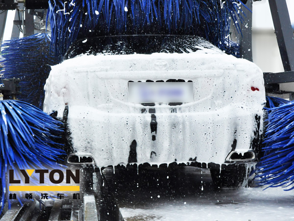 洗車液如何選擇?全自動洗車機廠家來支招!切勿使用洗衣粉及堿性洗滌劑洗車!