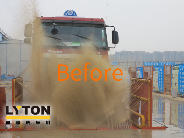 全自動工程類清洗設備通過短時間內快速的沖洗,做到十秒鐘的時間就可以快速的清洗一臺車輛,這樣現場的車輛在進行沖洗的時候,都是不需要排隊的,即沖即走。