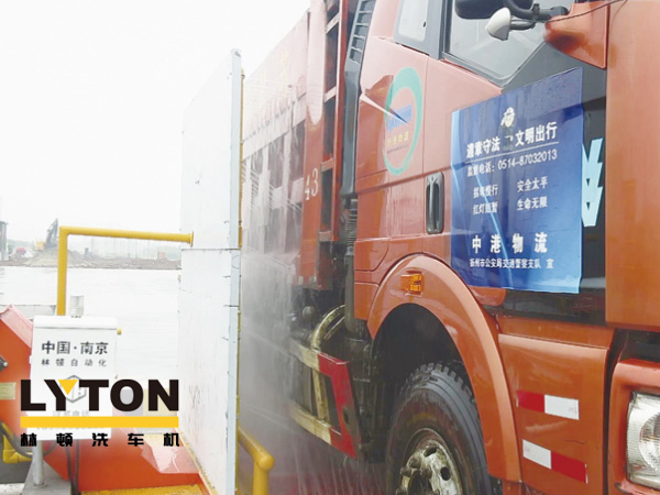 城市治塵“新利器”——工程類洗輪機，有效解決車輪帶泥污染路面難題