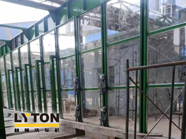 全自動洗車機安裝場所之加油站!提升油站高品質服務的企業形象，有利于口碑傳播！