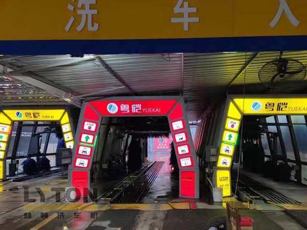 加油站、4S店、門店等車流量密集場所配置什么價位的全自動洗車機(jī)設(shè)備？