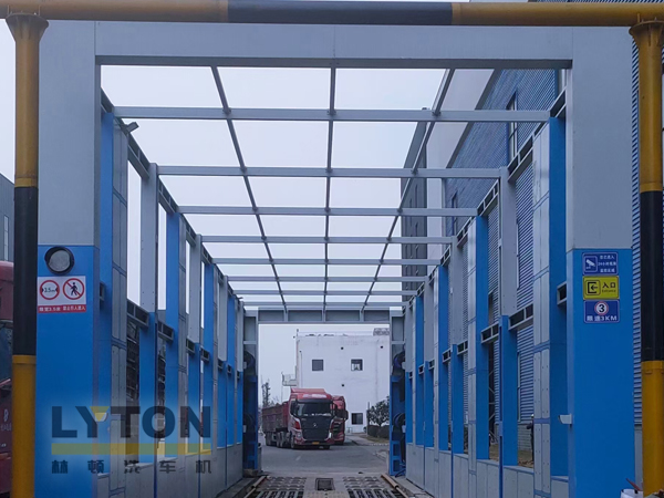 林頓工程定制款洗車(chē)機(jī) 專為清洗工程運(yùn)輸車(chē)輛打造 防銹處理 持久耐用 循環(huán)用水