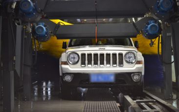 FX-11-9雙風機九刷隧道式連續洗車機