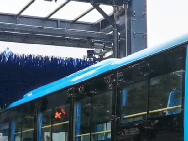 林頓全自動洗車機 往復大巴、通道大巴洗車設備應用盡有